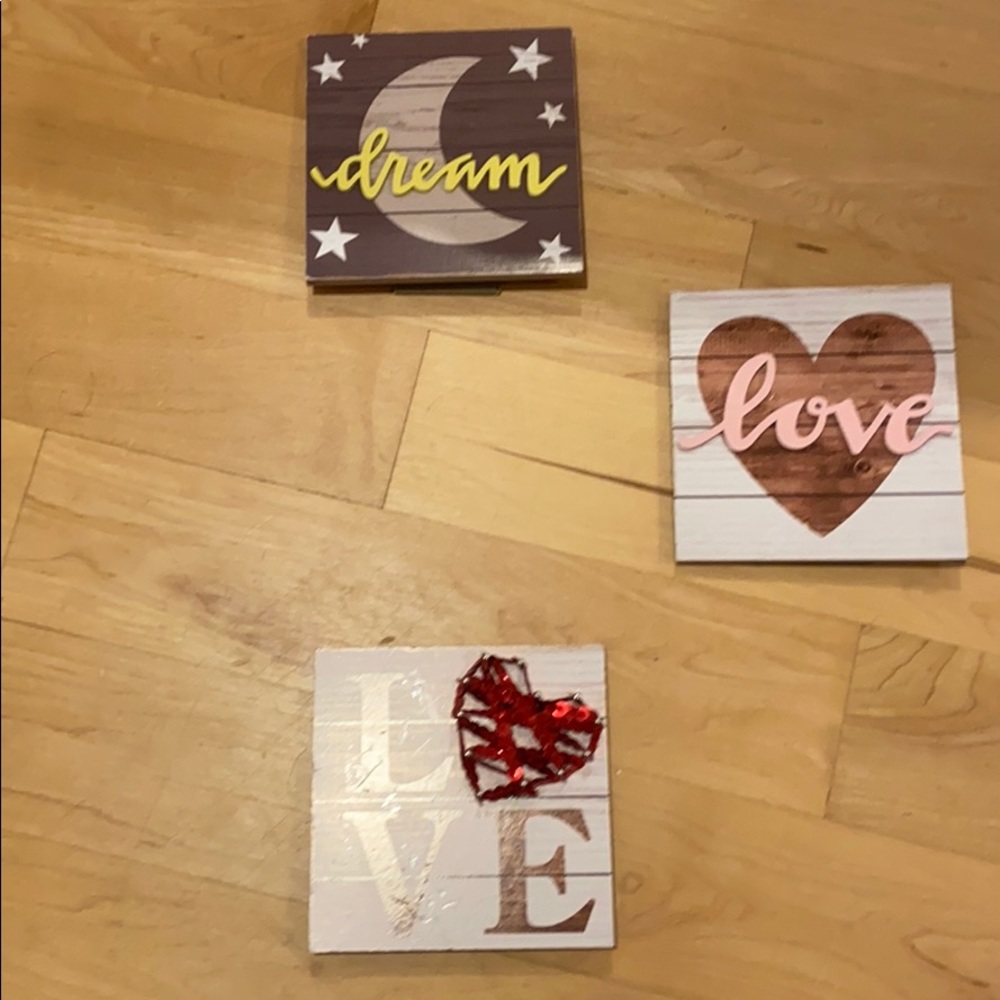 4 cute wooden painted plaques